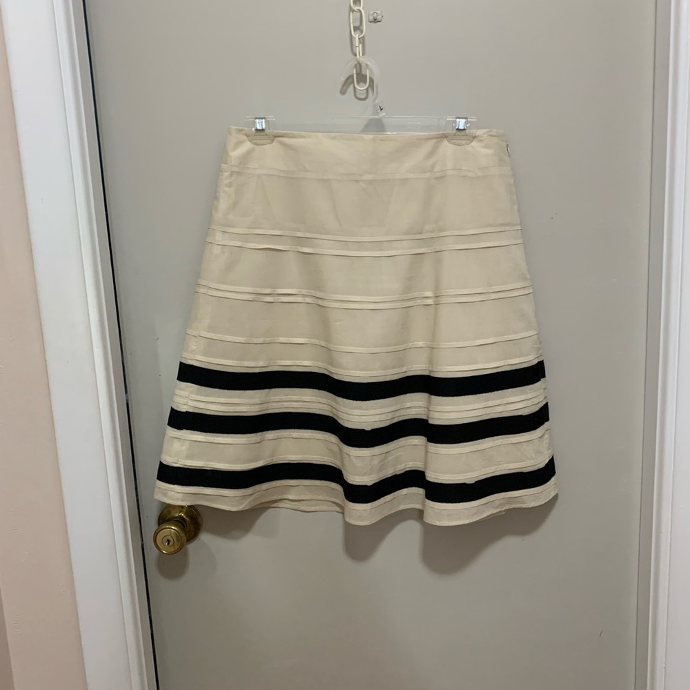 LOFT Cream and Black Ribbed A-Line Skirt Knee-Length